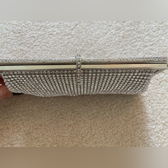 Silver Rhinestone Clutch - Picture 3 of 4